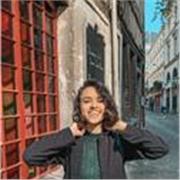 Étudiante en Lettres modernes, niveau école primaire jusqu'au lycée