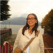 Dispuesta a ayudar y niños de primaria /