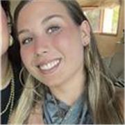 Profesora de inglés apta para todas las edades y niveles.