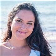 Técnica de marketing, organizadora de eventos e instructora de pilates, yoga y entrenamientos personales