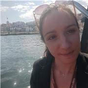 I am proficient in English and have obtained two humanities degrees from renowned institutions (Cambridge and UCL)