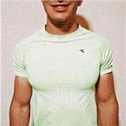 Profesor de Educacion fisica orientada a la salud, imparto clases a personas de todas las edades