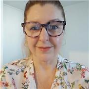 French native speaker with over 25 years of experience teaching and coaching GCSE and A level, calm, dedicated and professional