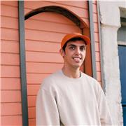 come and learn guitar, music theory or music production with me! :)