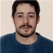 Orientador educativo imparte técnicas de estudio