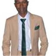 English tutor that teaches students from age of 15-40