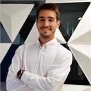 SEO senior con más de 10 años de experiencia tanto en cliente final como en agencias de marketing.