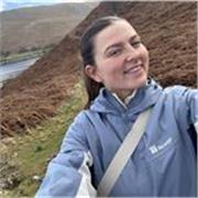 English tutor providing support for pupils doing their GCSE’s