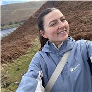 English tutor providing support for pupils doing their GCSE’s