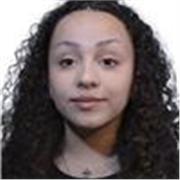 Profesora de Biología y ciencias, estudiante de farmacia.