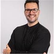 Hola, soy José G. Casas Martín, doctor en Biociencias Moleculares con más de 10 años de experiencia en docencia.