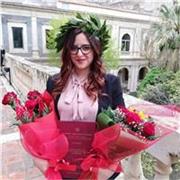 Laureata in lingue (inglese e spagnolo) offro ripetizioni in lingue e materie umanistiche come italiano, storia e letteratura