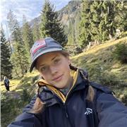 Ich biete meine Fachkenntnisse im Bereich Deutsch als diesjährige Abitur-Absolventin an