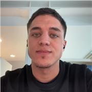 Una persona apasionada, con mucha paciencia, con ganas de enseñar y con habilidades el sector de la enseñanza