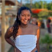 Soy una alumna que ha terminado segundo de bachillerato científico, tengo el B2 First en inglés y me estoy sacando el C1 Advanced.