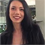 Ciao! Sono Pamela, dottoressa magistrale in Italianistica e storia pea