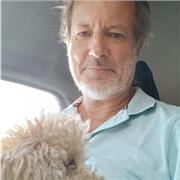 Lezioni di acustica vocale, canto armonico, canto moderno, a vari livelli in relazione a età, esperienze pregresse e obiettivi