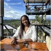 Abogada con experiencia en trabajo social, ofrezco clases de apoyo en sociales, lectura y redacción para estudiantes