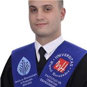 Estudiante de último año de Biotecnología que imparte clases particulares de Matemáticas, Biología, Física y Química.