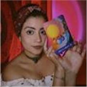 Profesora de expansión de la consciencia a través de herramientas holísticas 