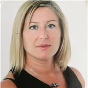 Insegnante Scienze umane impartisce lezioni di matematica