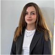 Profesora titulada en Diseño Gráfico, con más de 10 años de experiencia.