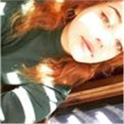 Ciao! Sono Melissa, laureata in Lettere moderne. 
Sono qui per aiutarti, non indugiare. 
Cosa aspetti?
