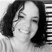 Profesora de piano con mas de 30 años de experiencia en clases particulares y 20 en el sistema publico de educación de EE.UU.