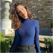 Sono Giulia e sono una studentessa universitaria appena laureata e formata nell'aiutare bambini con difficoltà di apprendimento.
