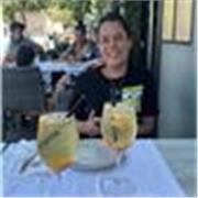 Soy licenciada en educación infantil y también tengo el grado superior de integración social y el curso de monitor de ocio y tiempo libre