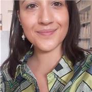 Insegnante di inglese presso scuole medie e superiori offre lezioni private