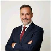 Docente especialista en gestión empresarial enfocado en desarrollar el pensamiento estratégico y la toma de decisiones.