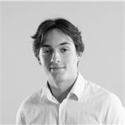 Etudiant en commerce international donnant des cours de mathématique en francais et anglais. 