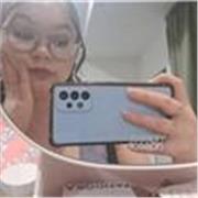 Hi, I'm Kit! I'm looking to teach mainly GCSE English Literature and GCSE History, as well as A-Level film studies, and Classics. 