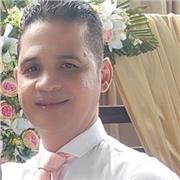 Bacteriologo y laboratorista clinico, dicto diplomado en un instituto de enfermeria auxiliar