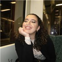 Étudiante niveau B2 / bilingue en anglais