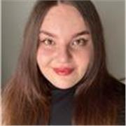 Graduada en Traducción e Interpretación y Máster en Traducción Editorial ofrece servicios de traducción EN/IT>ES