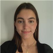 Profesora de inglés especializada en clases para niños vía online