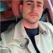 Sono un giovane insegnante, dò ripetizione e preparo bambini e adolescenti di tutte le scuole