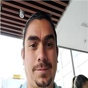 Persona activa de Colombia, nativo del lenguaje Español.