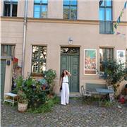 Soy una estudiante de primer año de Ingeniería industrial, con un nivel c1 certificado de ingles