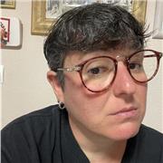 Mis clases son visuales, de ideación y pensamiento crítico. Con bases teóricas y prácticas.