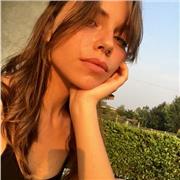 Laureanda in filosofia si rende disponibile per aiuto compiti e ripetizioni in tutte le materie per elementari e medie, eventualmente superiori