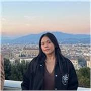 
Kind and Energetic English tutor who can help improve your English skills!