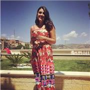 Insegnante di Lingue specializzata in Lingue e Letterature Comparate impartisce lezioni di Inglese e Spagnolo