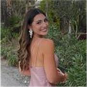 Profesora graduada en ADE imparte clases particulares de refuerzo a primaria; matemáticas y economía a ESO y bachillerato