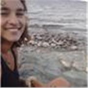 Profesora de inglés con experiencia con niñeces y adolescentes