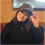 Sono una ragazza giovane e penso che per imparare sia necessario anche il divertimento. Se avete bisogno di una mano, eccomi qua!