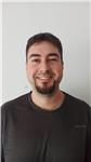 Adapto mis clases a los niveles de cada alumno en el proceso educativo y su crecimiento. todo ello, tratando de reforzar su pensamiento critico y competencias.