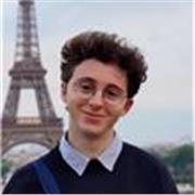 Hola, soy Carlos. ¿Te gustaría aprender español con un nativo? Doy clases online de español e inglés para extranjeros.